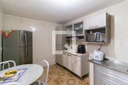 Casa à venda com 213m², 3 quartos e 2 vagas Casa à venda com 213m², 3 quartos e 2 vagasCozinha