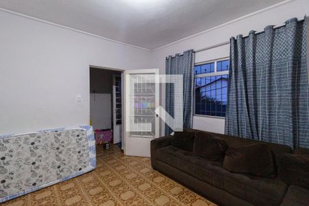 Casa à venda com 213m², 3 quartos e 2 vagas Casa à venda com 213m², 3 quartos e 2 vagasSala