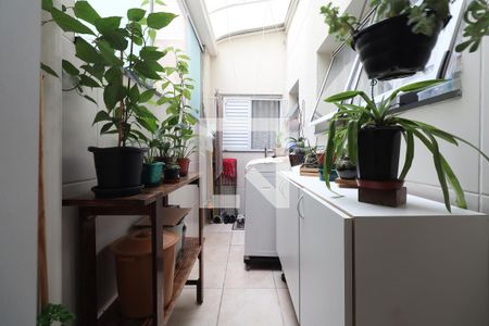 Apartamento à venda com 70m², 2 quartos e 2 vagasÁrea de serviço 