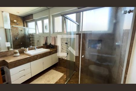 Casa de condomínio à venda com 1430m², 4 quartos e 8 vagas