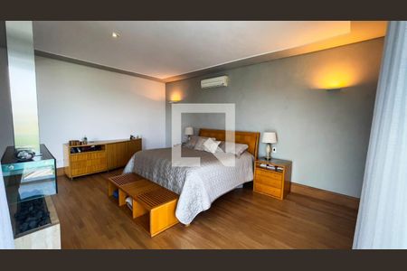 Casa de condomínio à venda com 1430m², 4 quartos e 8 vagas