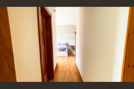 Casa de condomínio à venda com 1430m², 4 quartos e 8 vagas