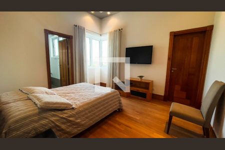 Casa de condomínio à venda com 1430m², 4 quartos e 8 vagas