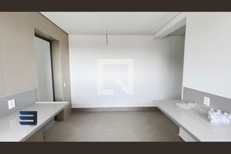 Apartamento à venda com 355m², 4 quartos e 5 vagas