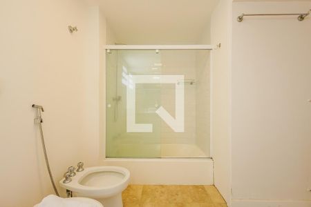 Apartamento à venda com 129m², 3 quartos e 1 vagaBanheiro da Suíte