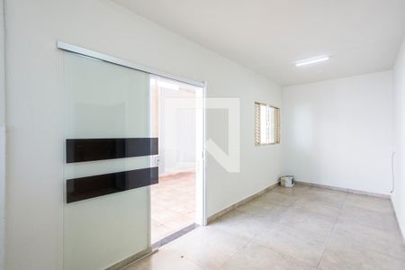 Sala de casa para alugar com 3 quartos, 130m² em Jardim Patricia, Uberlândia