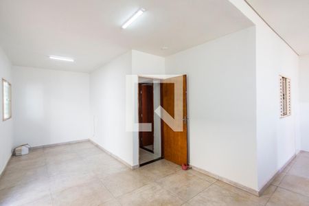 Sala de casa para alugar com 3 quartos, 130m² em Jardim Patricia, Uberlândia