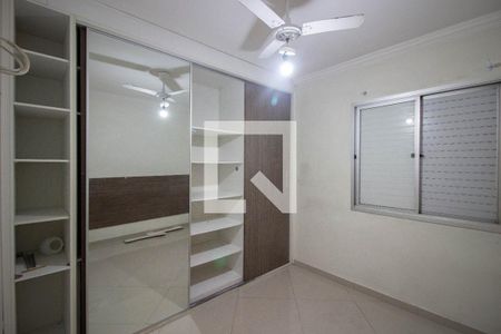 Quarto 2 de apartamento para alugar com 2 quartos, 55m² em Jardim Lajeado, São Paulo