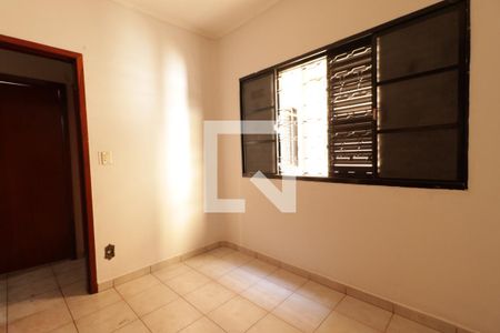 Casa para alugar com 100m², 3 quartos e 1 vagaQuarto 1 