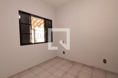 Casa para alugar com 100m², 3 quartos e 1 vagaQuarto 2 