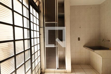 Casa para alugar com 100m², 3 quartos e 1 vagaÁrea de serviço 