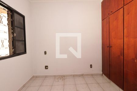 Casa para alugar com 100m², 3 quartos e 1 vagaQuarto 2 