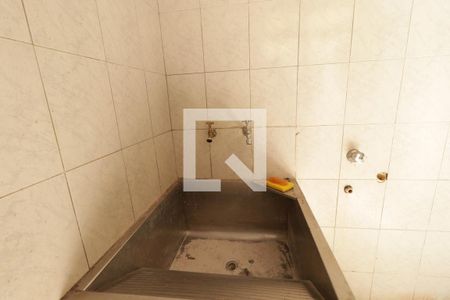 Casa para alugar com 100m², 3 quartos e 1 vagaÁrea de serviço 