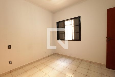 Casa para alugar com 100m², 3 quartos e 1 vagaSuíte 