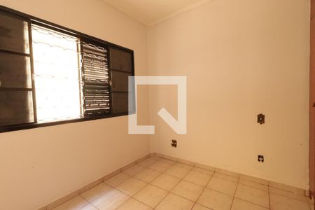 Casa para alugar com 100m², 3 quartos e 1 vagaQuarto 1 