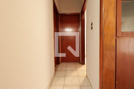 Corredor  de casa para alugar com 3 quartos, 100m² em Parque Anhanguera, Ribeirão Preto