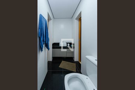 Apartamento à venda com 120m², 4 quartos e 4 vagas Apartamento à venda com 120m², 4 quartos e 4 vagasBanheiro semi-suíte