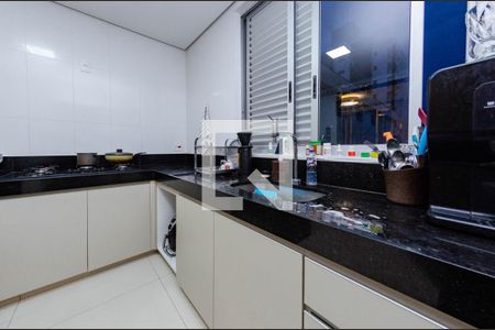 Apartamento à venda com 120m², 4 quartos e 4 vagas Apartamento à venda com 120m², 4 quartos e 4 vagasCozinha