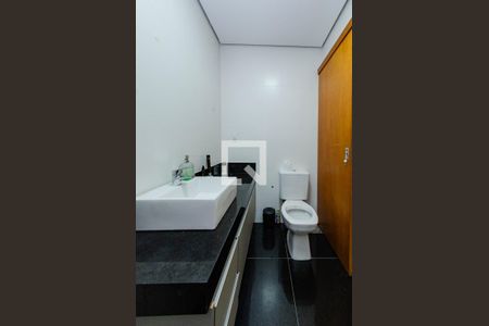 Apartamento à venda com 120m², 4 quartos e 4 vagas Apartamento à venda com 120m², 4 quartos e 4 vagasBanheiro suíte 2