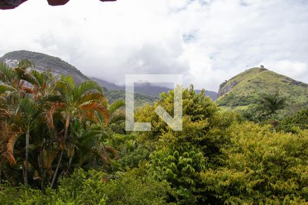 Casa de condomínio à venda com 630m², 5 quartos e 6 vagasVista