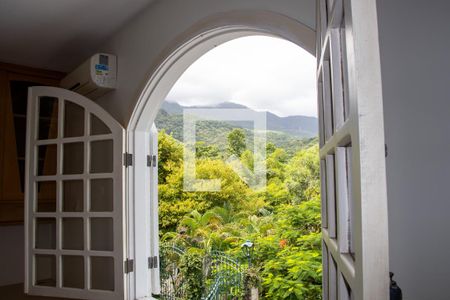 Casa de condomínio à venda com 630m², 5 quartos e 6 vagasQuarto 1