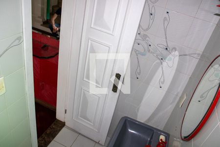 Casa de condomínio à venda com 630m², 5 quartos e 6 vagasBanheiro 3