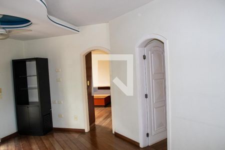 Sala de casa de condomínio à venda com 5 quartos, 630m² em Anil, Rio de Janeiro