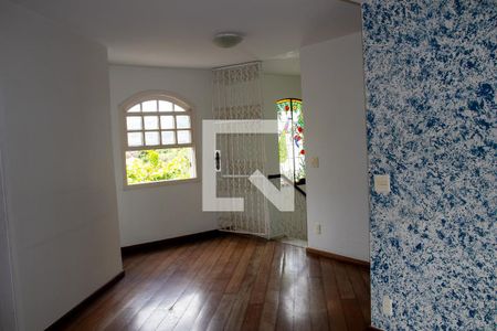 Sala de casa de condomínio à venda com 5 quartos, 630m² em Anil, Rio de Janeiro