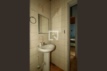 Banheiro de casa à venda com 2 quartos, 450m² em Jardim Itu, Porto Alegre