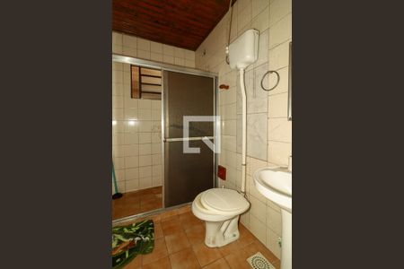 Banheiro de casa à venda com 2 quartos, 450m² em Jardim Itu, Porto Alegre