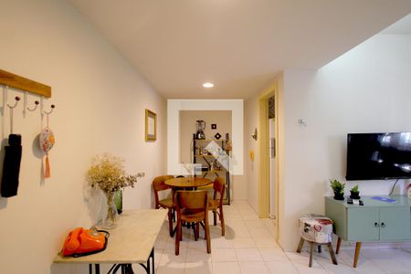 Sala de apartamento para alugar com 1 quarto, 58m² em Independência, Porto Alegre