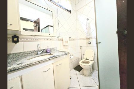 Banheiro social de casa à venda com 3 quartos, 230m² em Recanto da Lagoa, Lagoa Santa