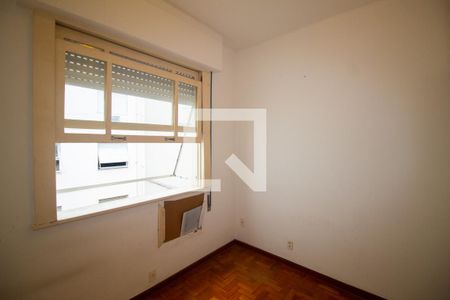 Quarto 1 de apartamento à venda com 2 quartos, 58m² em Copacabana, Rio de Janeiro