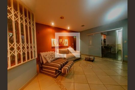 Sala de casa para alugar com 3 quartos, 227m² em Jardim Guanabara, Belo Horizonte