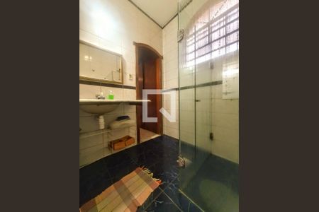Banheiro de casa à venda com 3 quartos, 227m² em Jardim Guanabara, Belo Horizonte