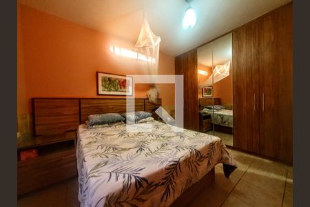 Casa à venda com 227m², 3 quartos e 4 vagasQuarto