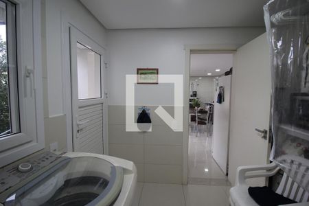 Casa à venda com 223m², 3 quartos e 5 vagasLavanderia