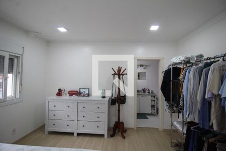 Casa à venda com 223m², 3 quartos e 5 vagasSuíte 3