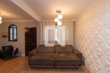 Sala de casa à venda com 3 quartos, 240m² em Vila Nilo, São Paulo