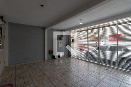 Casa à venda com 240m², 3 quartos e 2 vagas Casa à venda com 240m², 3 quartos e 2 vagasGaragem