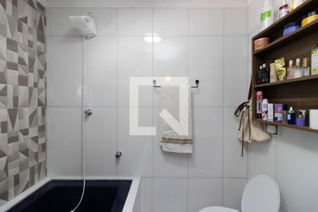 Casa à venda com 240m², 3 quartos e 2 vagas Casa à venda com 240m², 3 quartos e 2 vagasBanheiro da Suíte