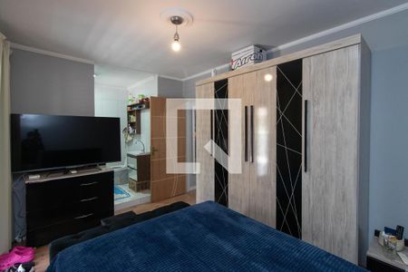 Casa à venda com 240m², 3 quartos e 2 vagas Casa à venda com 240m², 3 quartos e 2 vagasQuarto Suíte