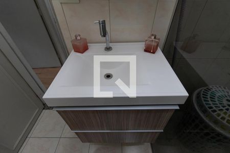 Casa à venda com 240m², 3 quartos e 2 vagas Casa à venda com 240m², 3 quartos e 2 vagasBanheiro