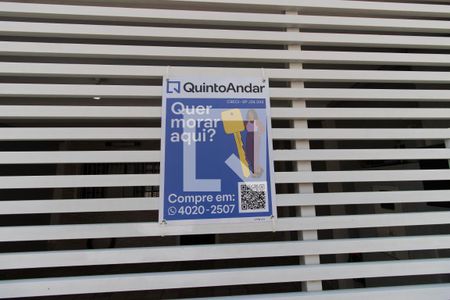 Casa à venda com 240m², 3 quartos e 2 vagas Casa à venda com 240m², 3 quartos e 2 vagasPlaca