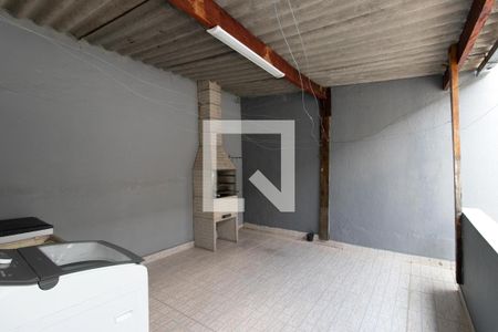 Casa à venda com 240m², 3 quartos e 2 vagas Casa à venda com 240m², 3 quartos e 2 vagasÁrea de Serviço
