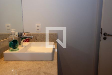 Casa à venda com 200m², 4 quartos e 3 vagasBanheiro da Suíte 2