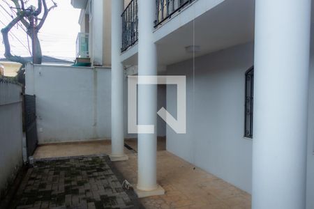 Casa à venda com 200m², 4 quartos e 3 vagasFachada