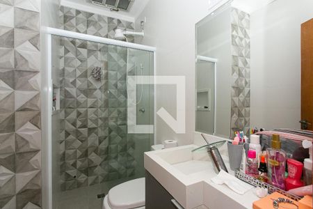 Casa à venda com 110m², 3 quartos e 2 vagasBanheiro da Suíte 2