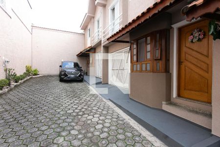 Casa à venda com 110m², 3 quartos e 2 vagasÁrea Comum