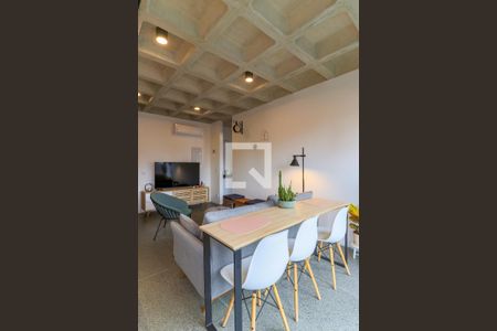 Sala/Cozinha de apartamento para alugar com 1 quarto, 47m² em Cidade Monções, São Paulo